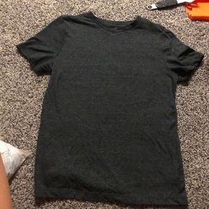 T-shirt, high v line